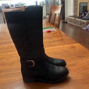 Girls size 12 boots